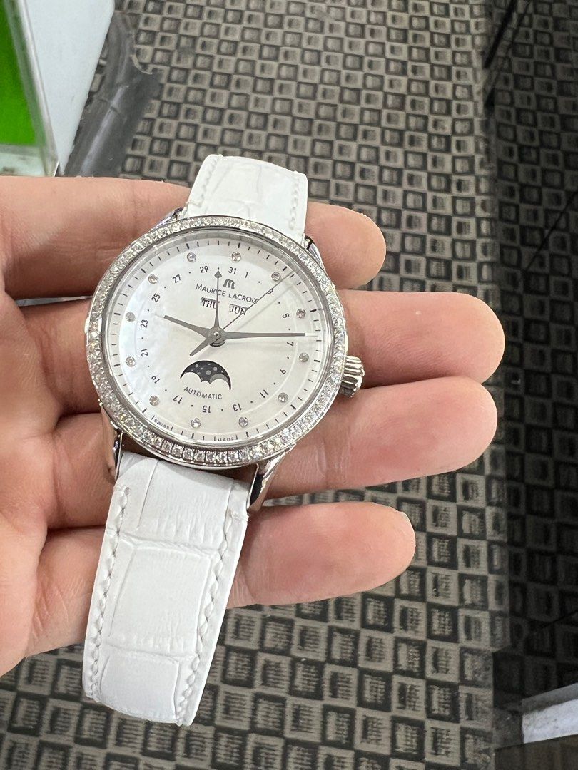 MAURICE LACROIX SWISS MADE LES CLASSIQUES PHASE DE LUNE AUTOMATIC DIAMOND MOONPHASE MC6057 Luxury Watches on Carousell