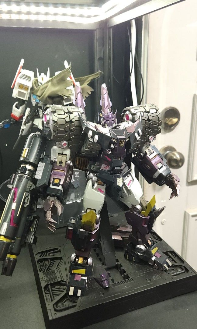 Metal Club Muscle Bear IDW Tarn Not MP Masterpiece Flame Toys