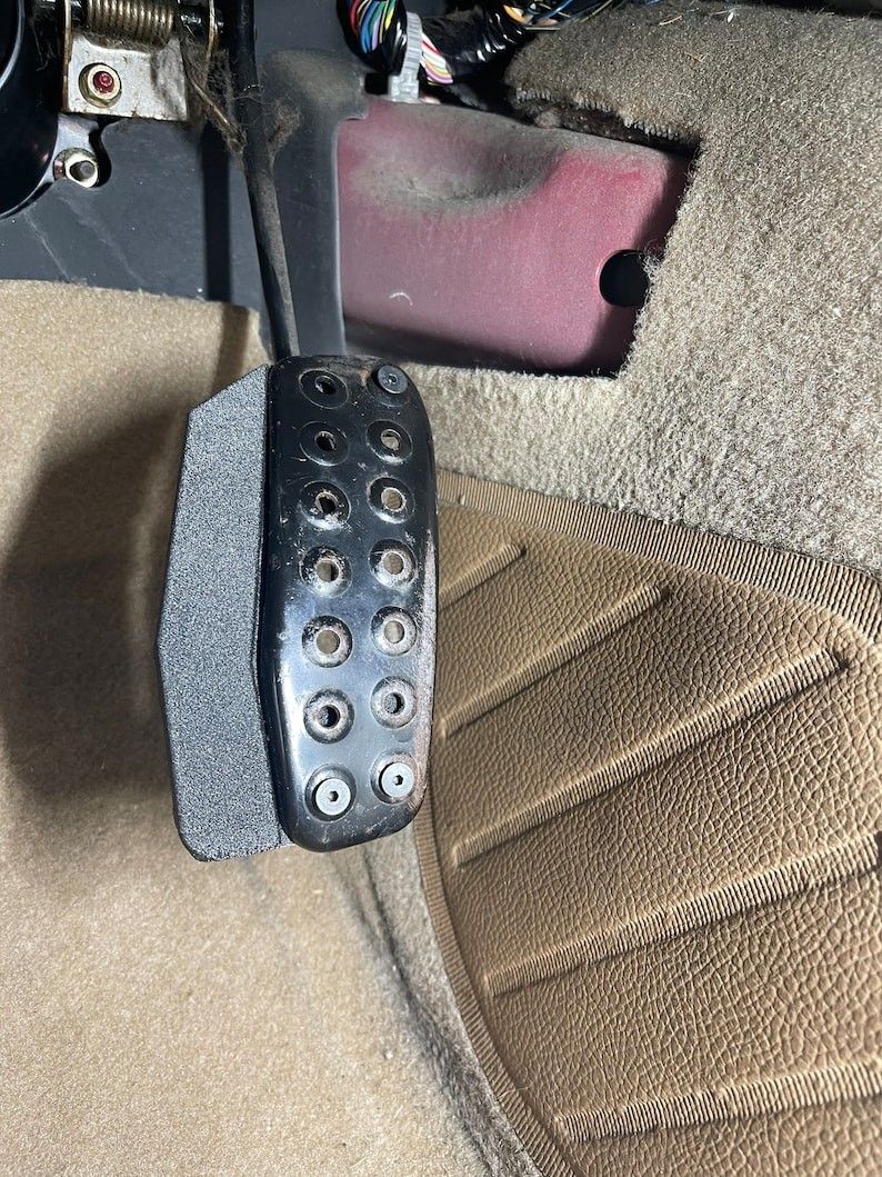 Miata throttle pedal extension, Car Accessories, Accessories on Carousell