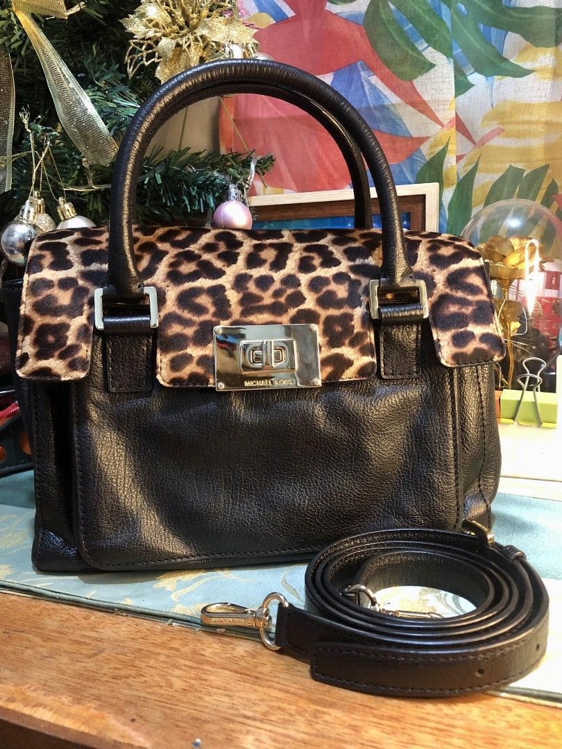 Leopard mk purse top