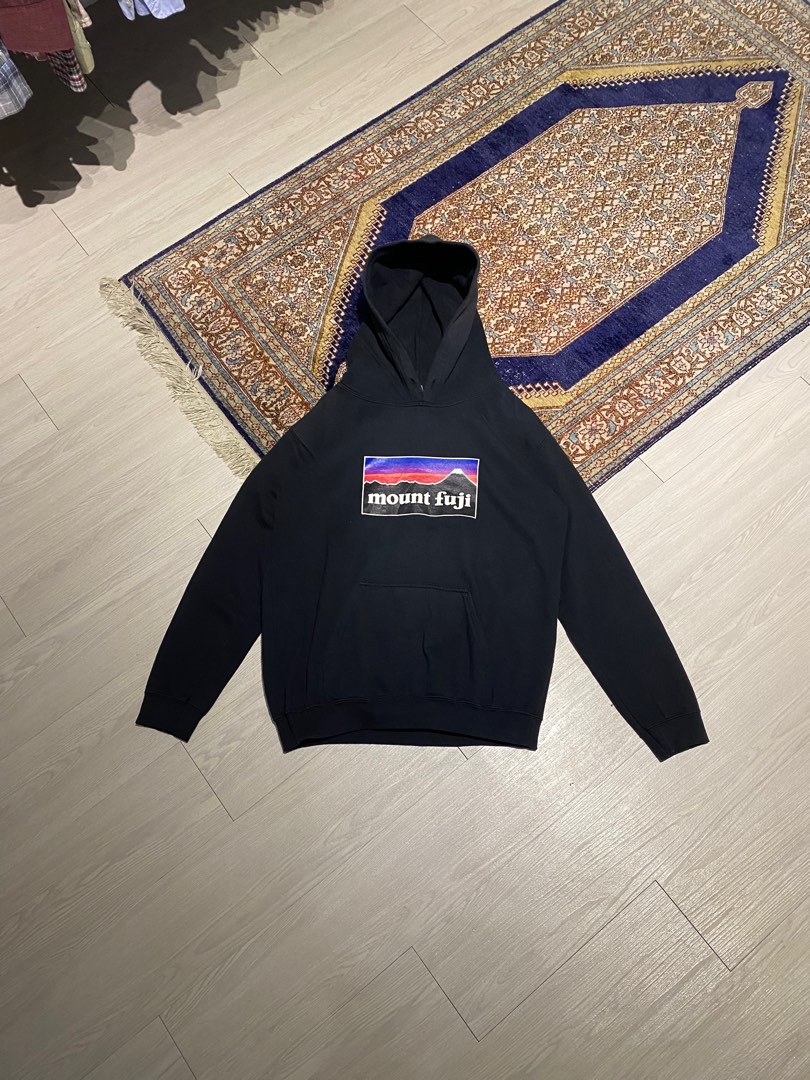 Basement box logo hoodie store