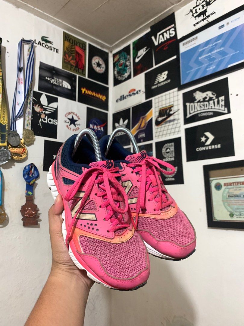 Men's new balance 67v5 top