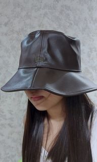 New era hereiam soft leather bucket hat