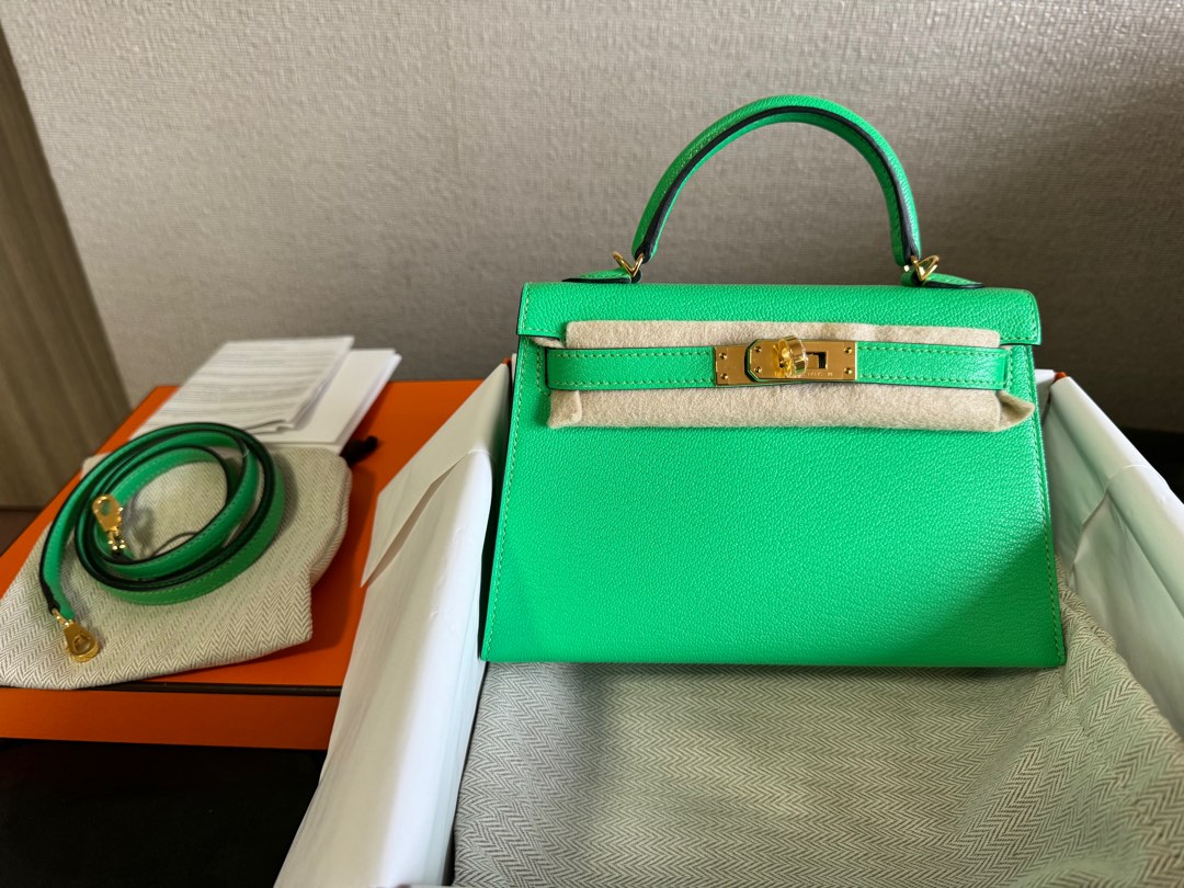 New Hermes mini kelly 2 ch vre comic green Luxury Bags Wallets