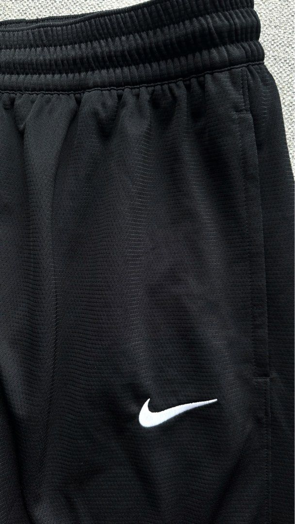 All black discount nike basketball shorts