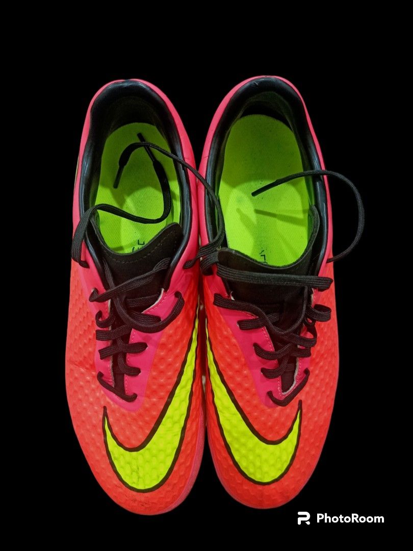 Nike 2025 tiburon 2014
