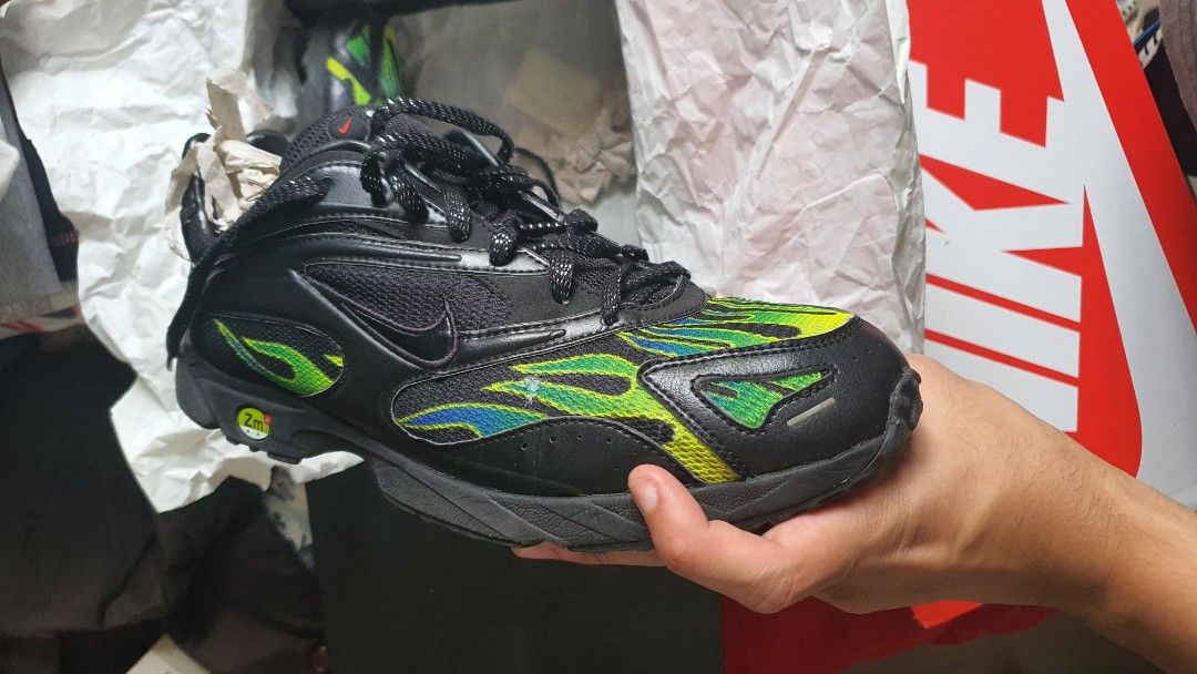 Nike supreme cheap zoom streak
