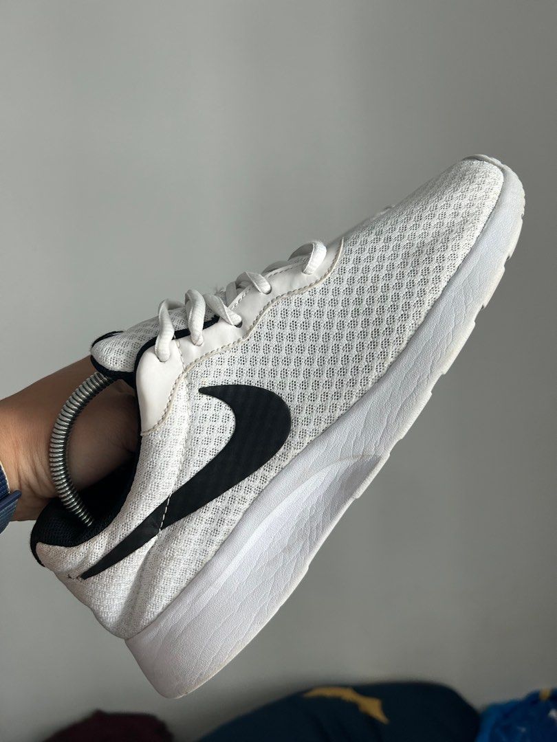Nike Tanjun White Men s Fashion Footwear Sneakers on Carousell