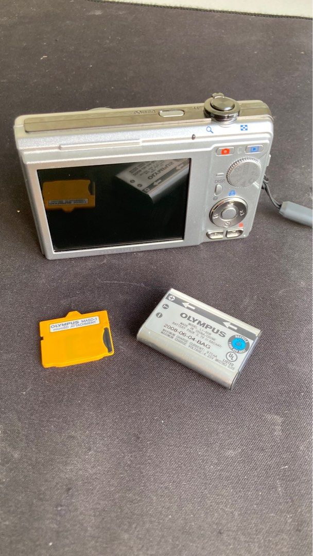 Olympus FE-370 (Category: Cameras) located in Antipolo. Submitted by thriftmsandrist (Listing ID 1278792627, Image 2). Description: Olympus FE-370 8.0 mega pixel Body cosmetics 9.5/10 Buttons, flash, zoom and speaker are working as expected Needs repairing Issue: LCD rot and camera lens only captures black screen Dont have time to repair this kaya kayo nalang bahala mag paayos :) MOP: Gcash MOD: J&T/Lalamove .
