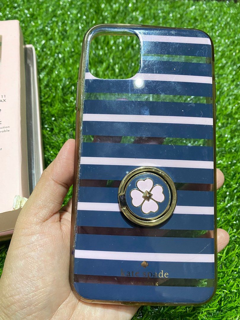Original Kate spade iphone 11 pro max case (Category: Cases & Sleeves) located in Valladolid. Submitted by shopandsellgirl (Listing ID 1278787985, Image 2). Description: Naka angat yung sa sides dinikit lang (see last photo) Okay pa gamitin Orig orice 2k plus.