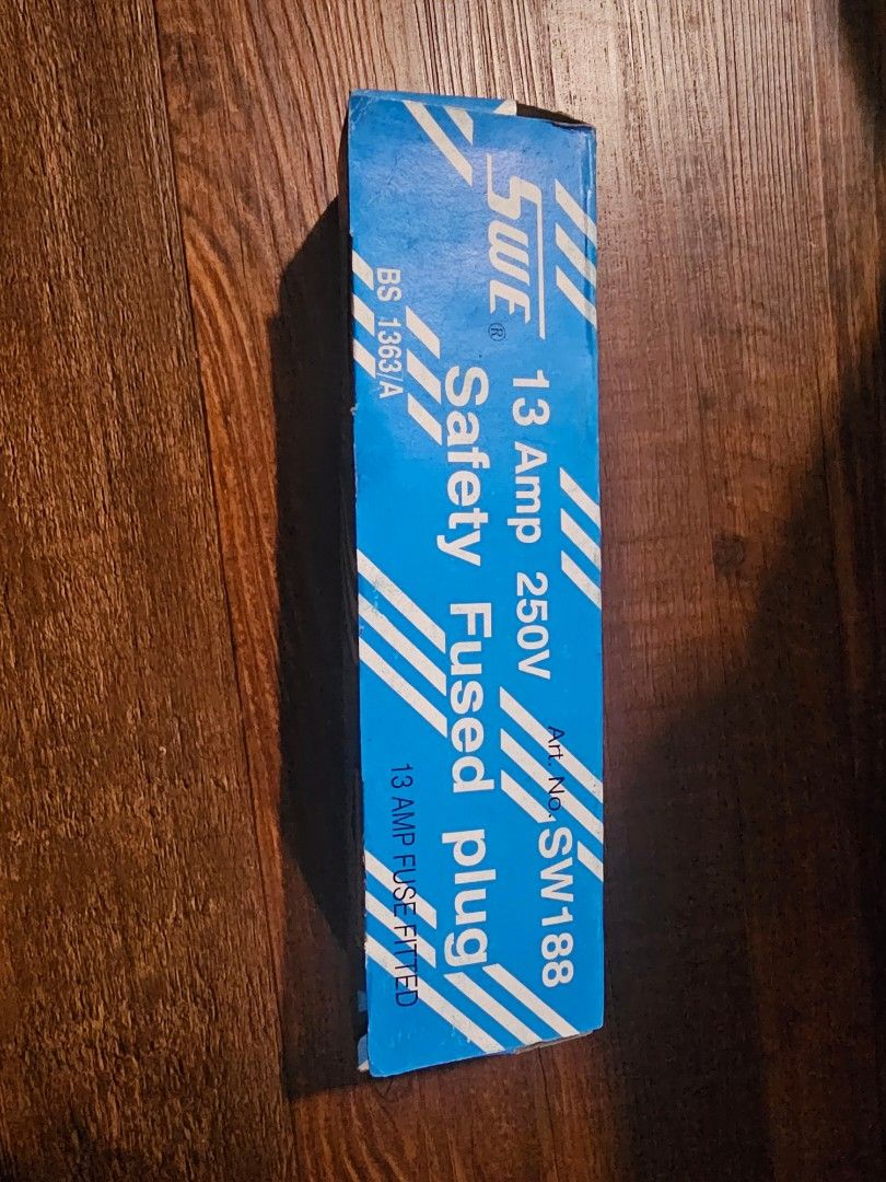 Pack of 10 pcs 13amp 3 pin plug with fuse 13 amp with local safety mark