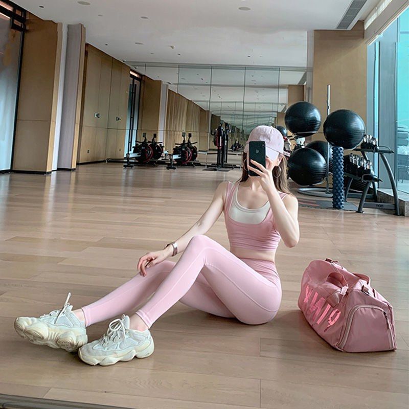 Love Pink Yoga Pants, Women's Fashion, Bottoms, Other Bottoms on Carousell