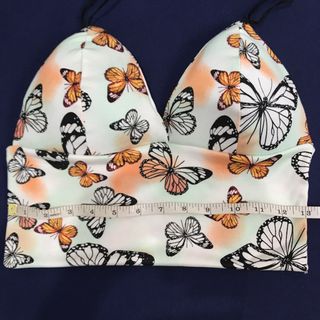 Chantelle 32D on tag Sister sizes: 34C, 30DD Thin pads | Underwire  Adjustable strap | Racerback Front closure Php150 All items are from US  Bale.