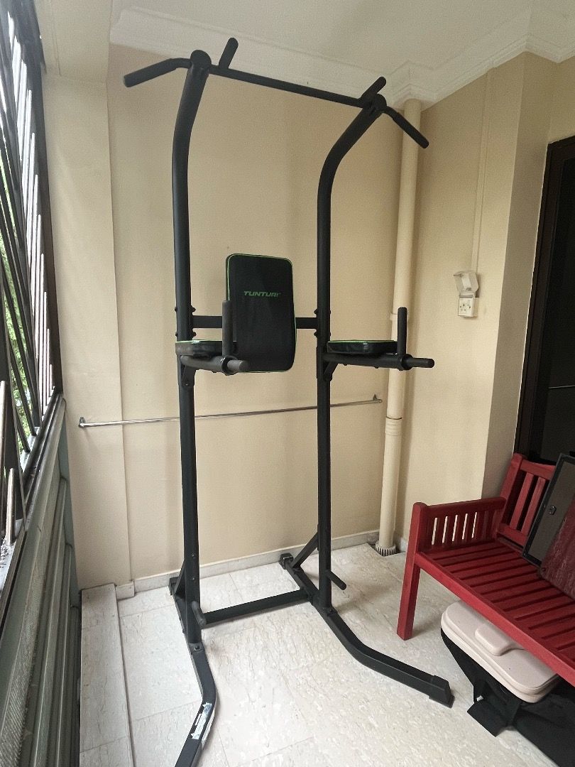 Pull up/ push up/ chest dips / leg raises station, Sports Equipment ...