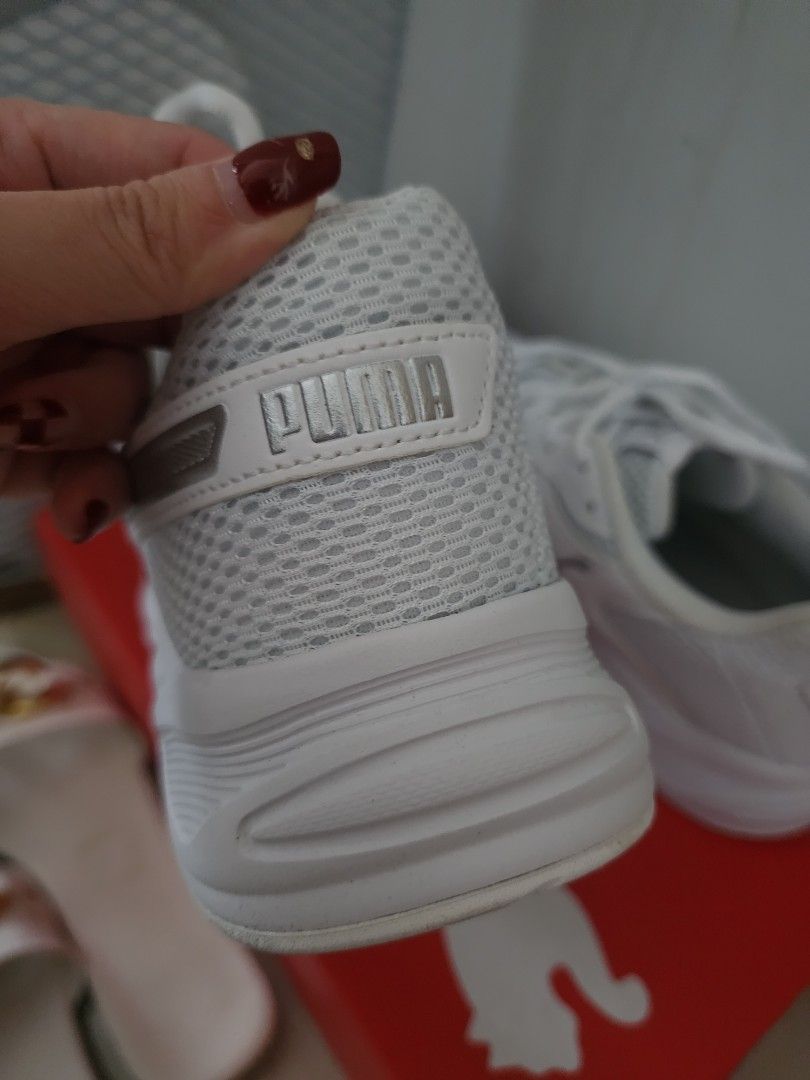 Puma white hotsell running shoes