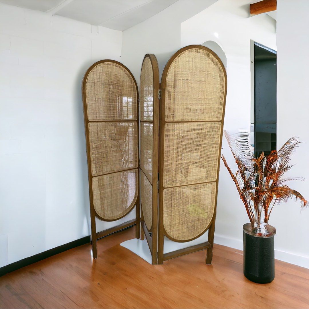 Rattan room divider partition screen, Furniture & Home Living