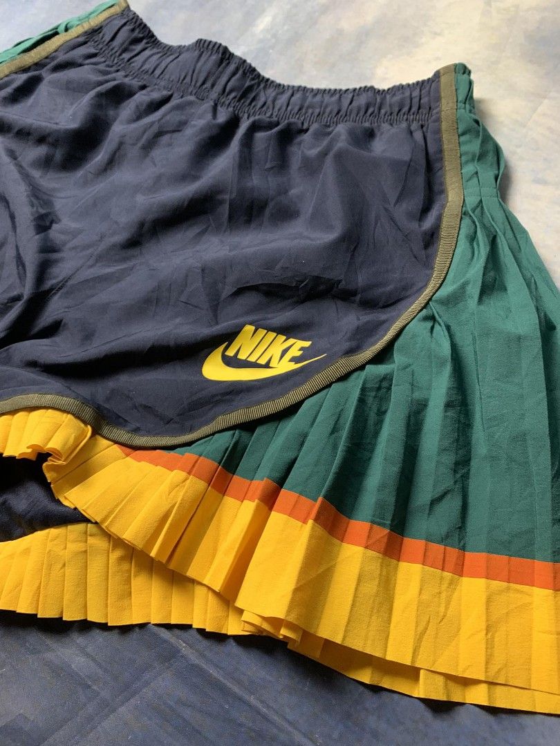 Nike x sacai shorts new arrivals