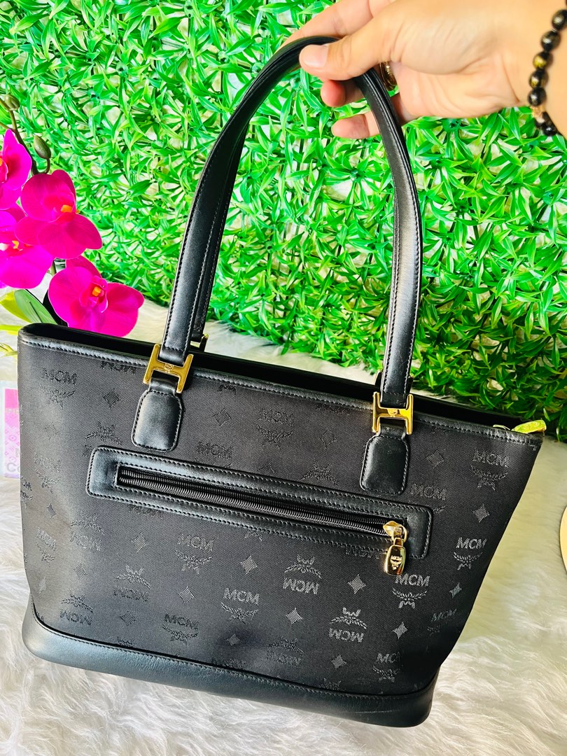 Mcm discount tote sale