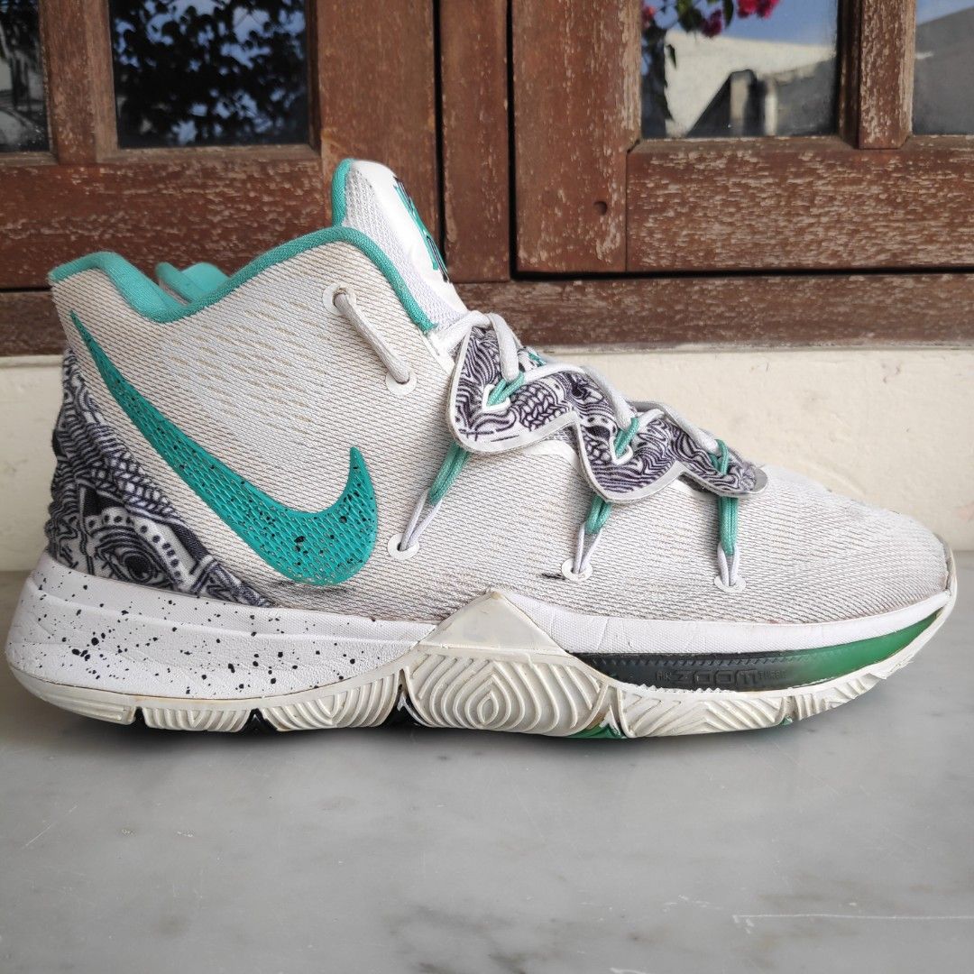 Sepatu kyrie 2024 5
