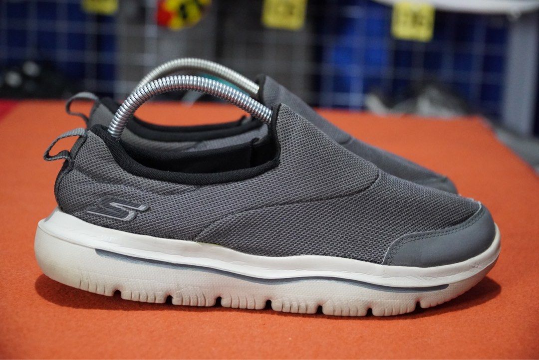 Skechers go walk evolution ultra rapids on sale