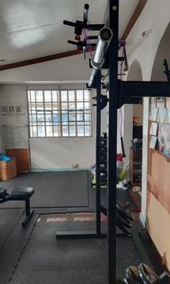 Squat Rack, Olympic Barbell, Plates + Bench with Free Heavy Duty dense mats