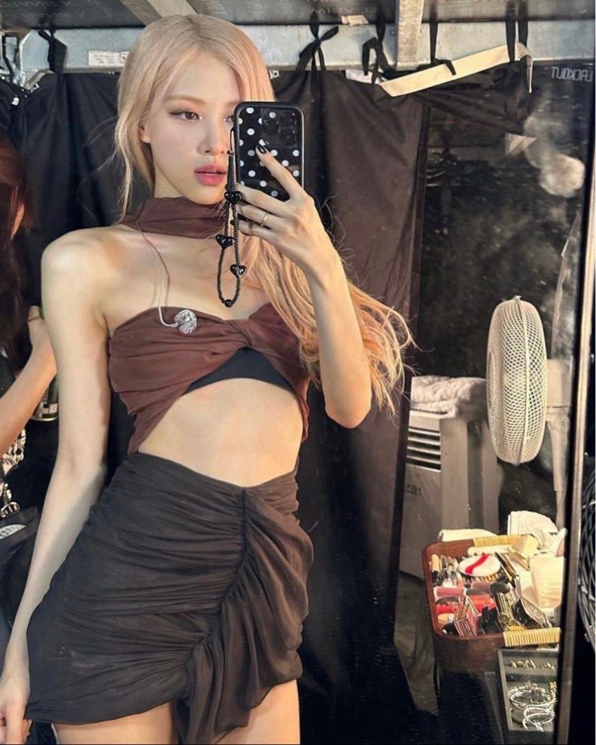 BLACKPINK's Rosé Wears Wildflower Phone Case and String Ting for