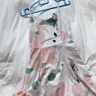 (Category: ) located in . Submitted by clearwardrobeher (Listing ID 1278815860, Image 1). Description: .