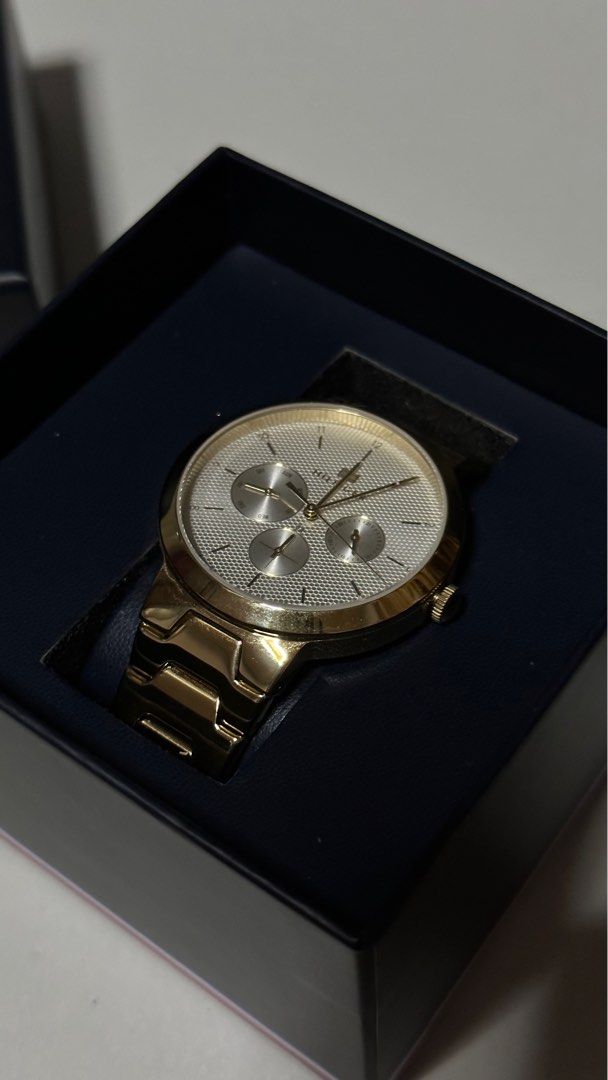 Tommy hilfiger alessa store watch
