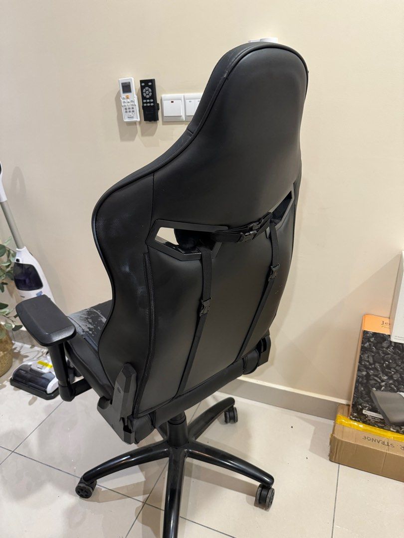 Dc racing chair discount