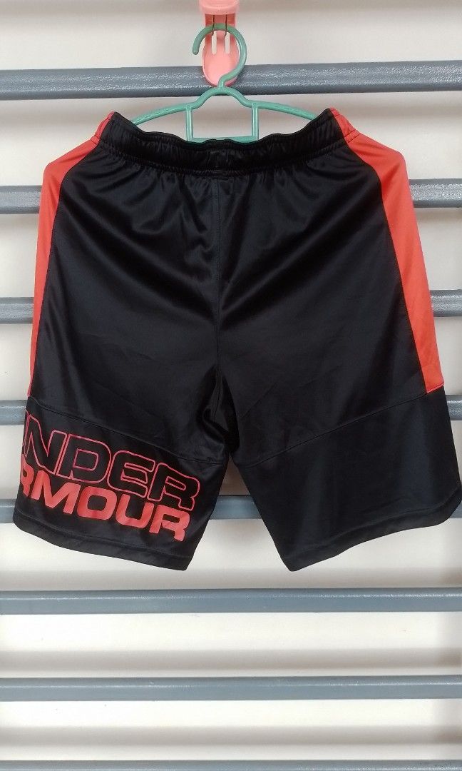Under armour 2025 short pants