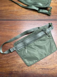 Uniqlo U Shoulder Bag / Fanny Pack (Green)