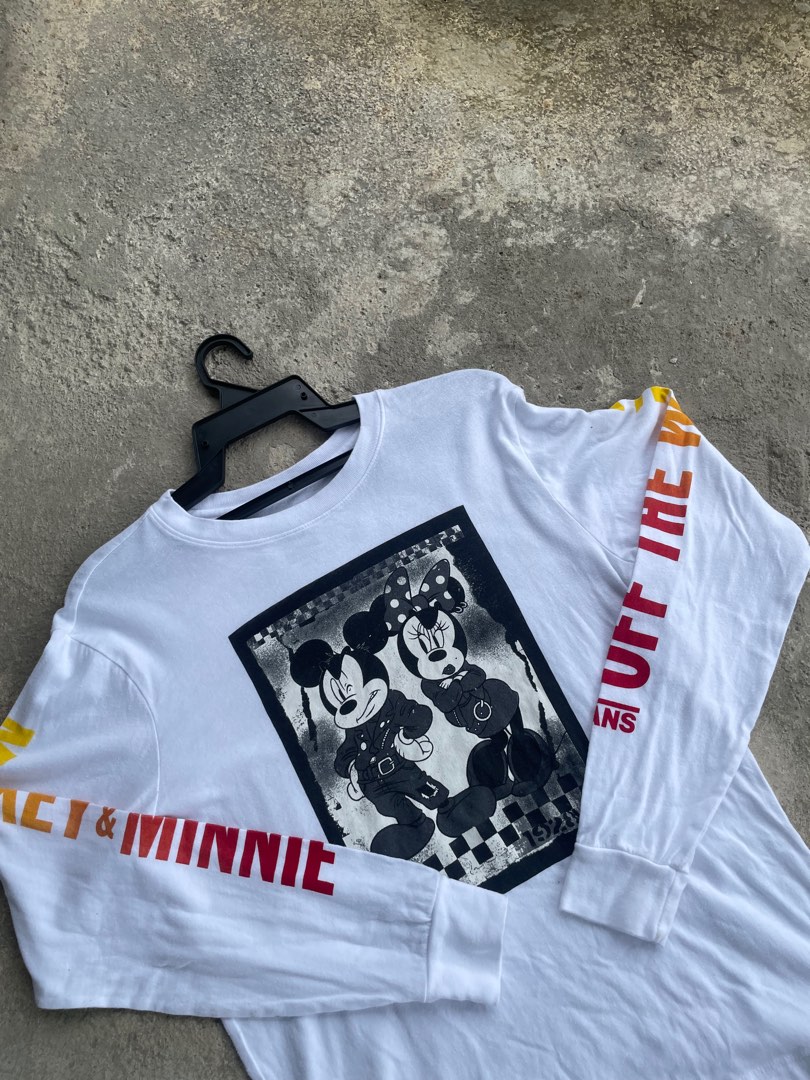 Vans mickey shirt 2025