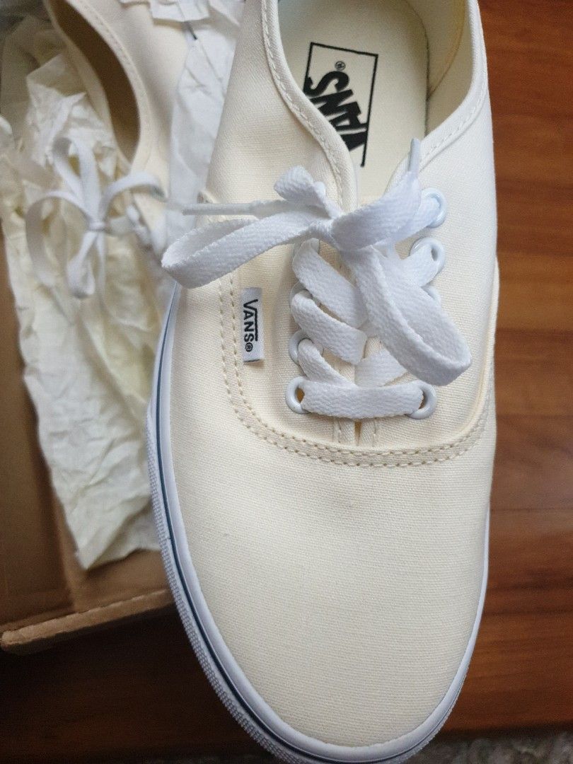 VANS WHITE Women s Fashion Footwear Sneakers on Carousell