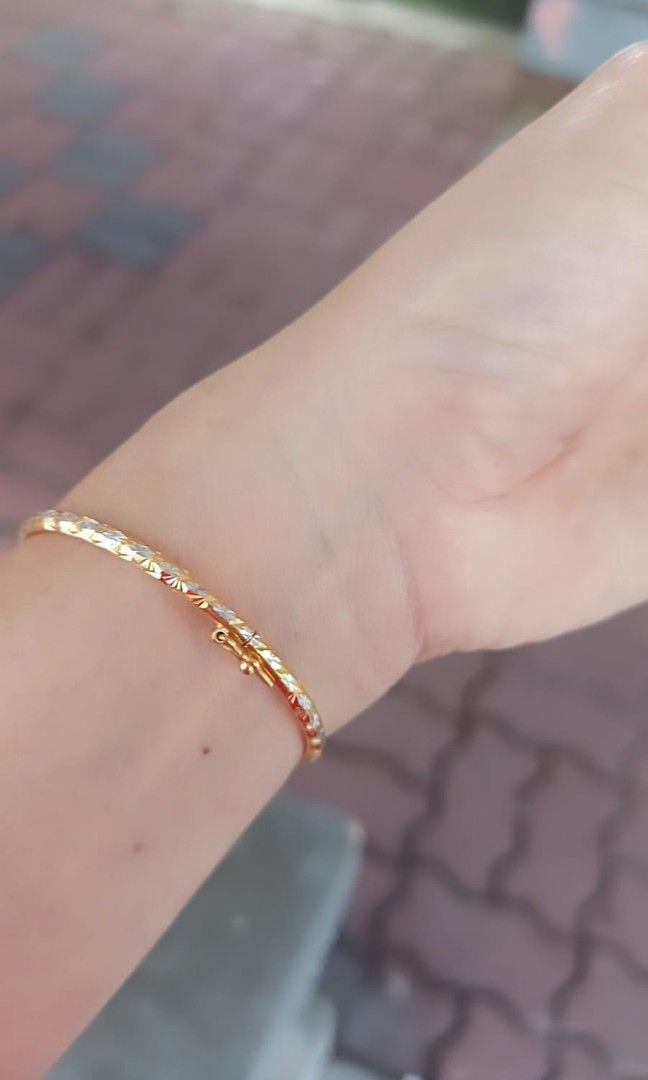 Very nice 916 Gold 2 tone Bracelet Bangle 5.85gr SIZE 5.10