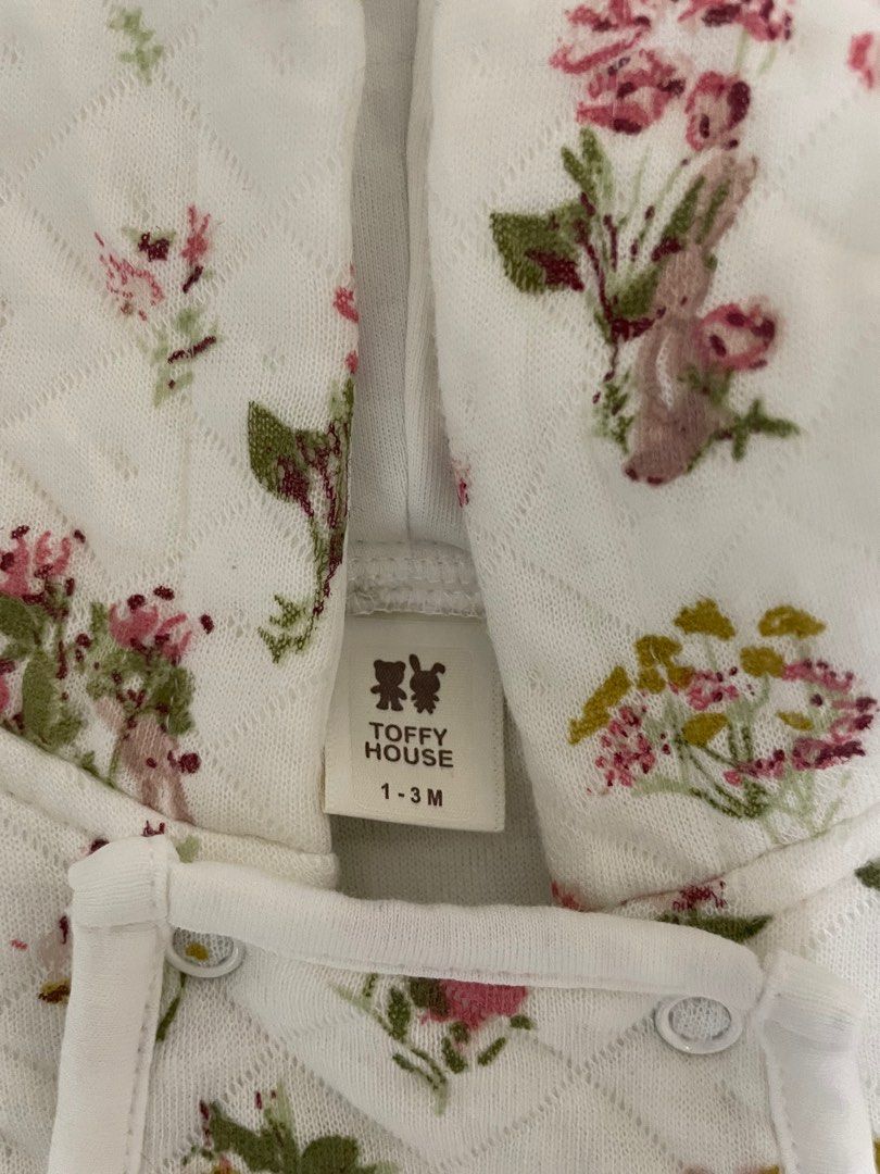 Warm quilted onesie for baby 1 3m
