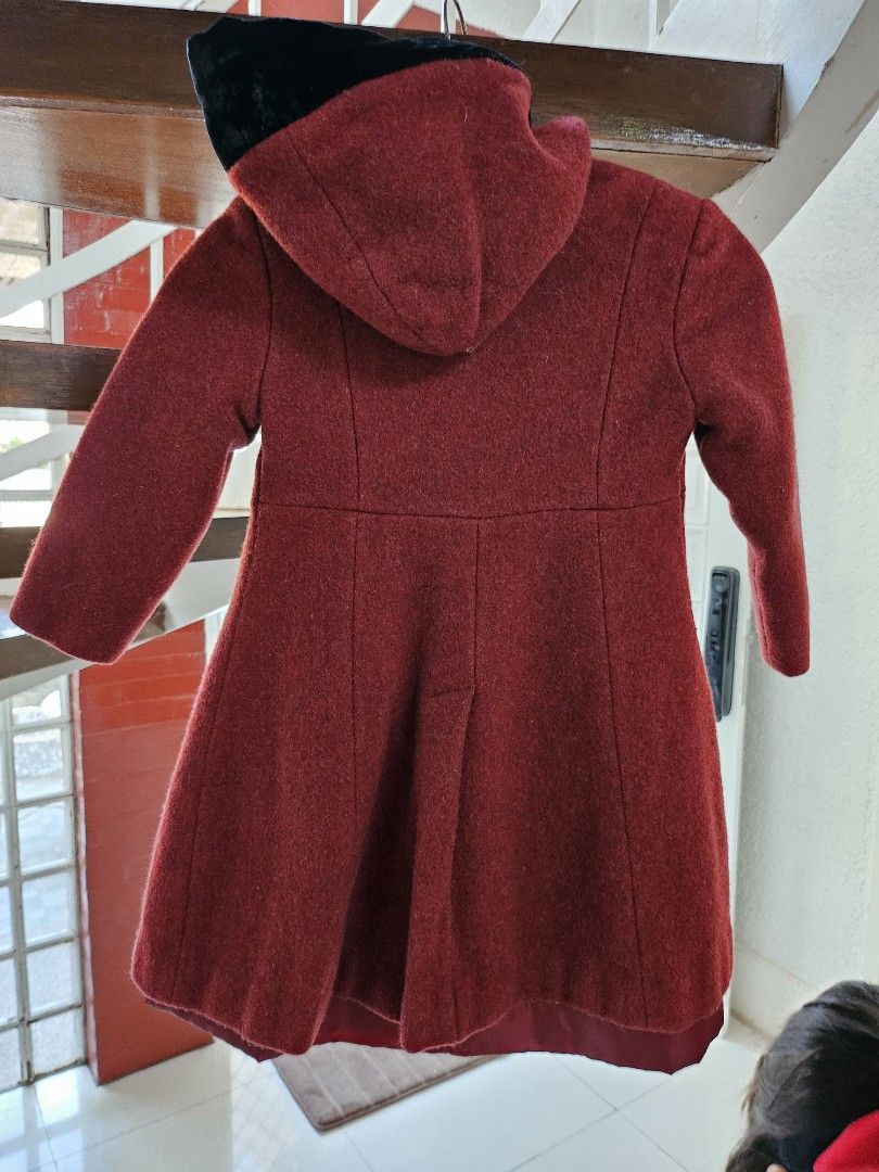 Winter coat kids (Category: Babies & Kids Fashion) located in Paranaque City. Submitted by ness007 (Listing ID 1278766927, Image 2). Description: legit wool coat for kids.
