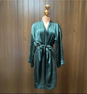 100% Vintage Silk & Satin Emerald Green Wedding Robe, Size M - L