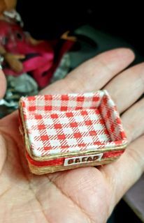 1:12 Miniature Bread Basket