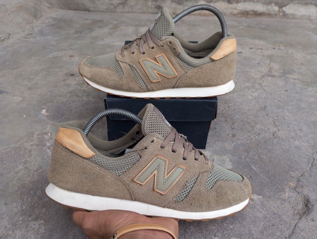 1419.New Balance Men s 373 Green Tembus Hologram Second Size 40