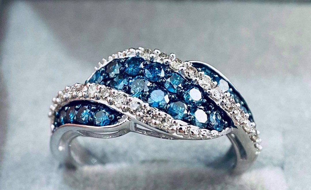 Half carat store blue diamond