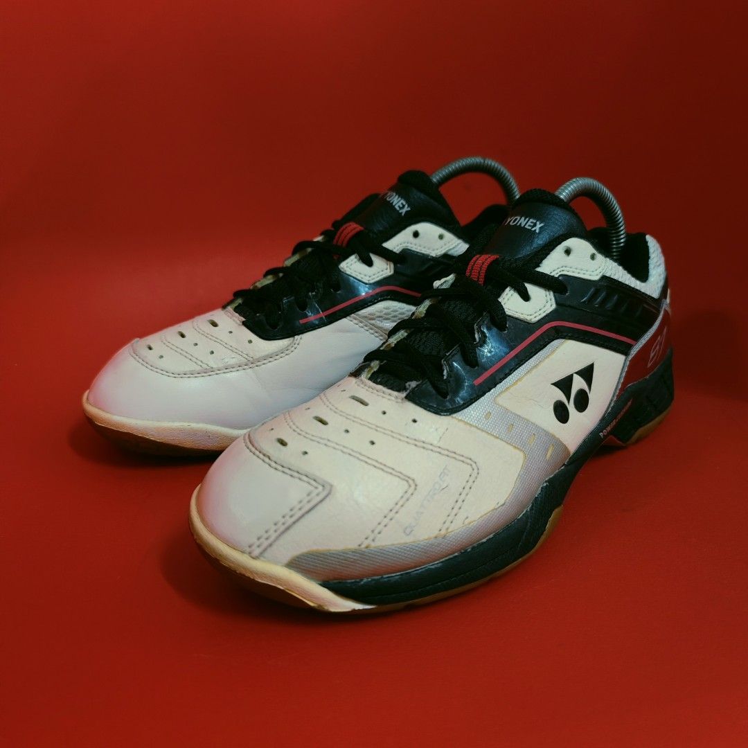 8UK YONEX POWER CUSHION 87 Men s Fashion Footwear Casual