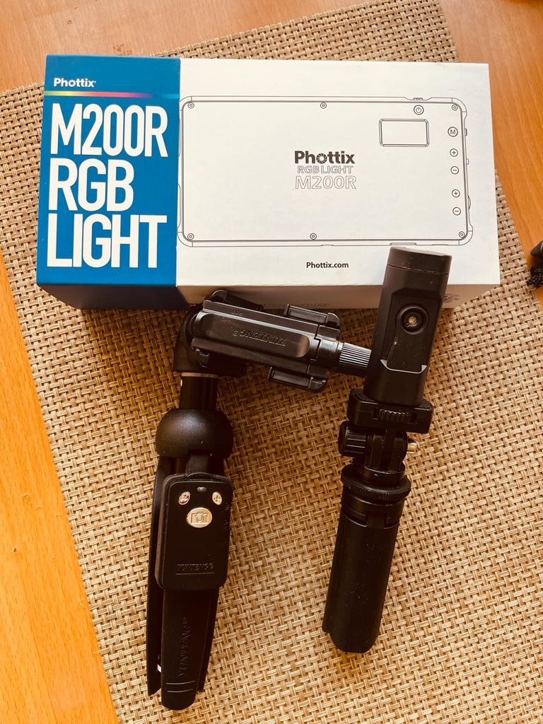 Phottix M200R RGB LED Light 內置電池迷你補光燈(送腳架）, 攝影器材