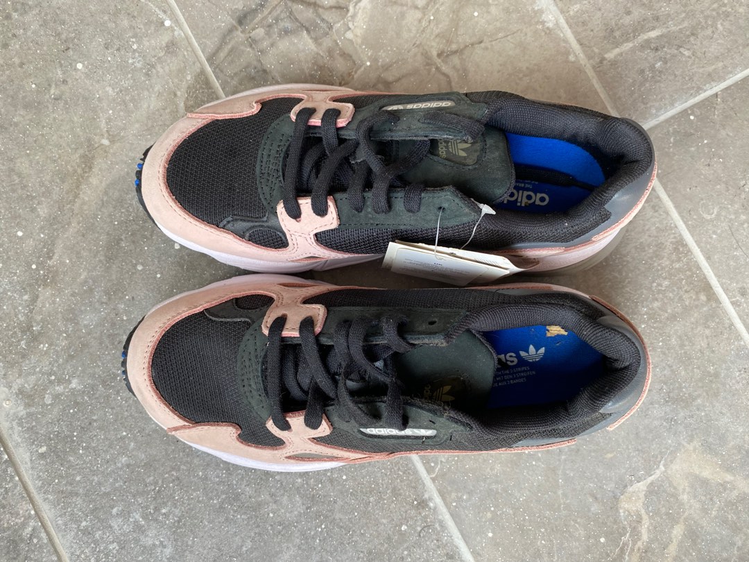 Adidas Falcon US6