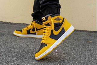 Air jordan 1 cheap high zip on feet