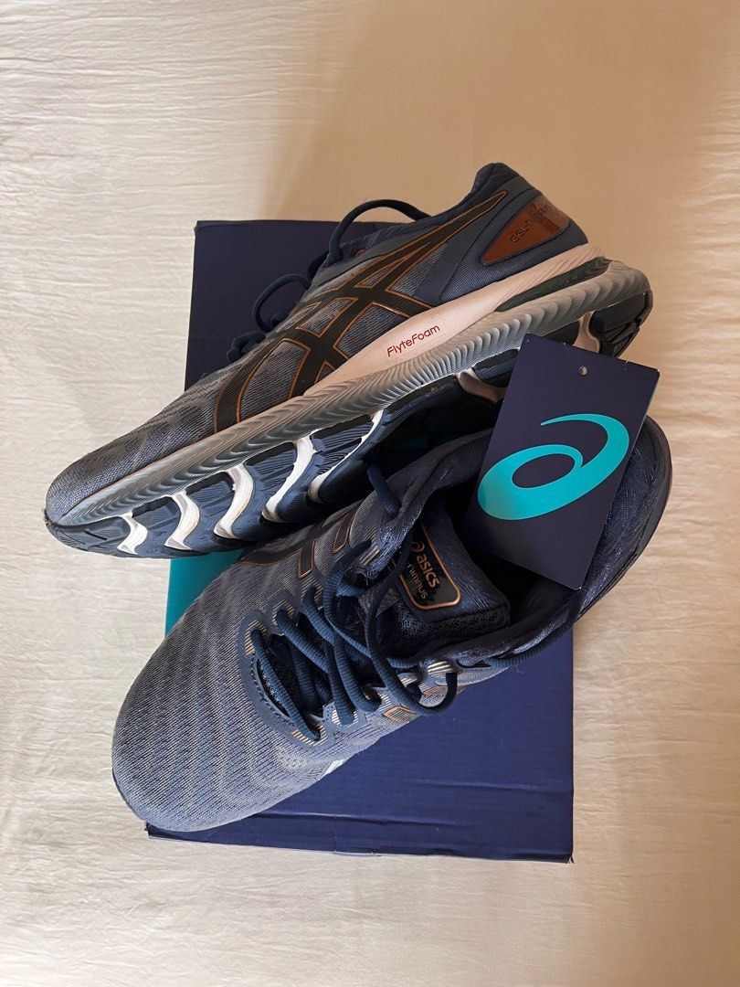 Gel-nimbus 22 glacier grey/graphite store grey