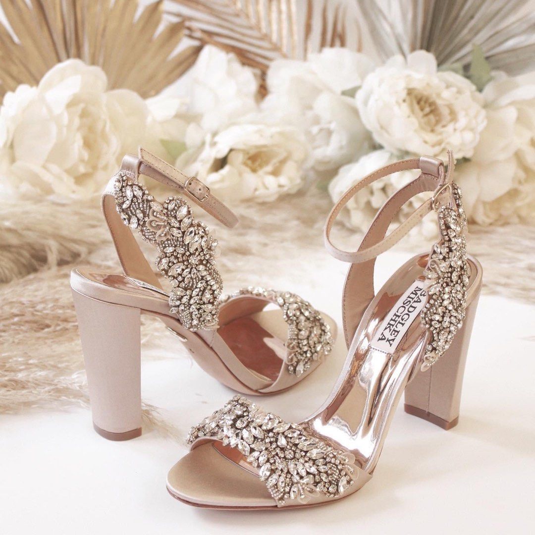 Badgley Mischka Nude Libby Crystal Embellished Evening Shoe heels