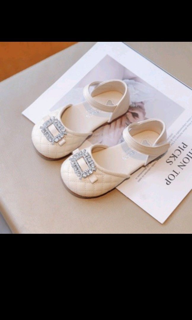 Girls beige shoes hotsell