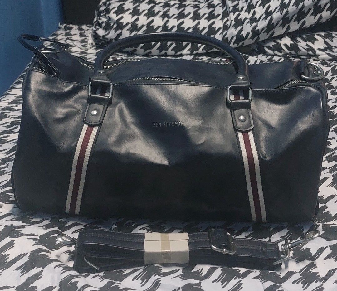 Ben sherman barrel best sale bag