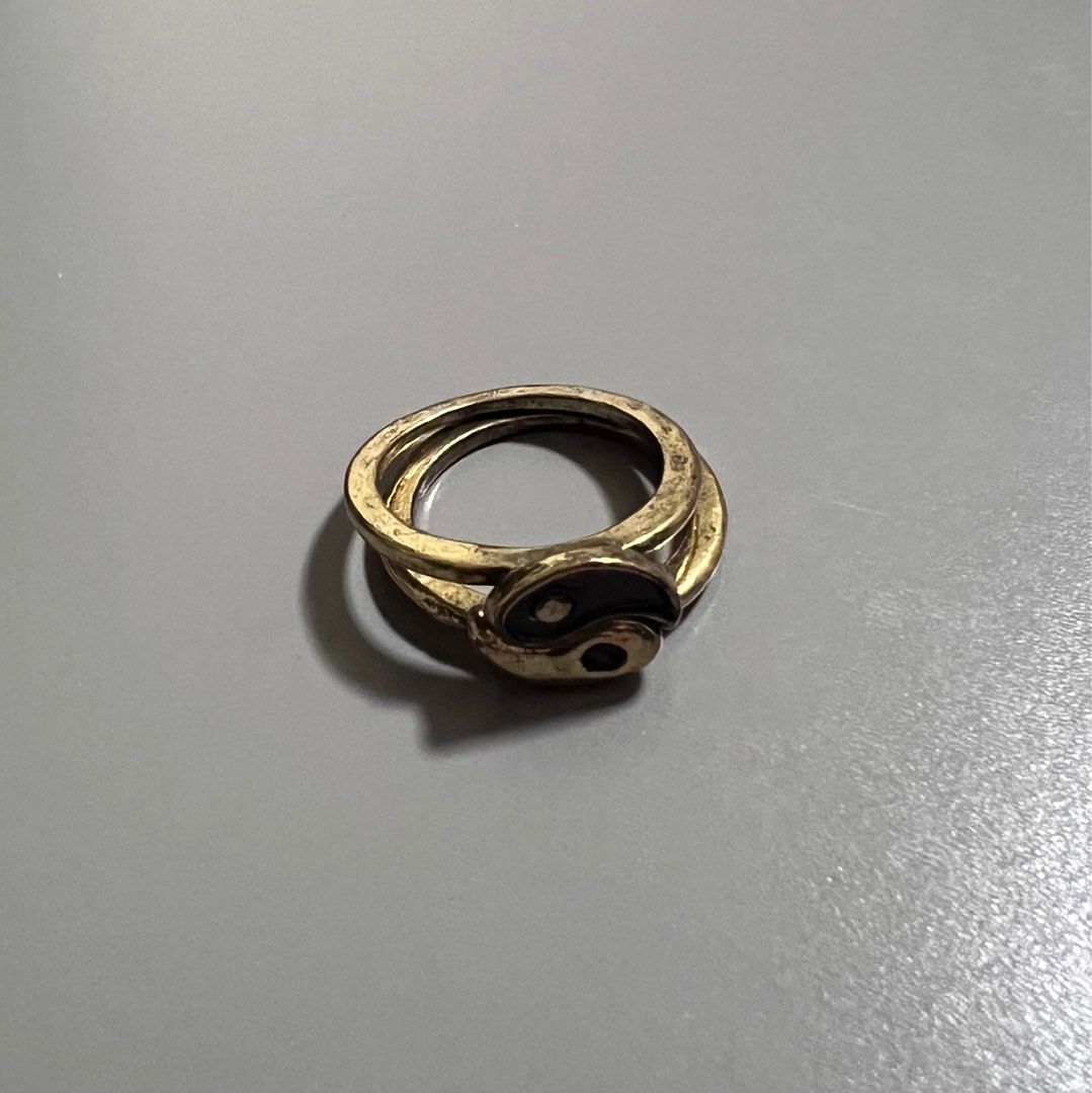 Brandy melville cheap jewelry tarnish