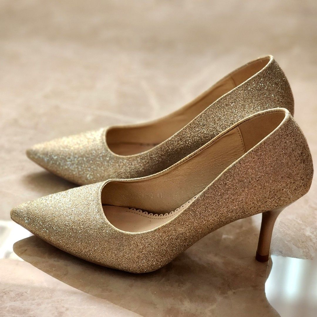 Gold heels size 1 online